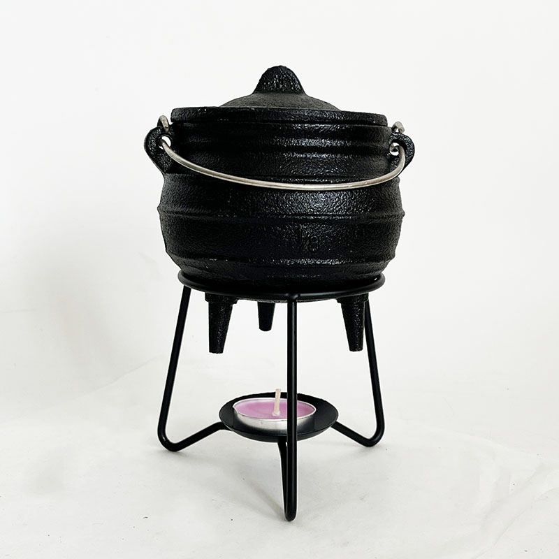 Cast Iron Corn - Medium 1/8# Cast Iron Cauldron With